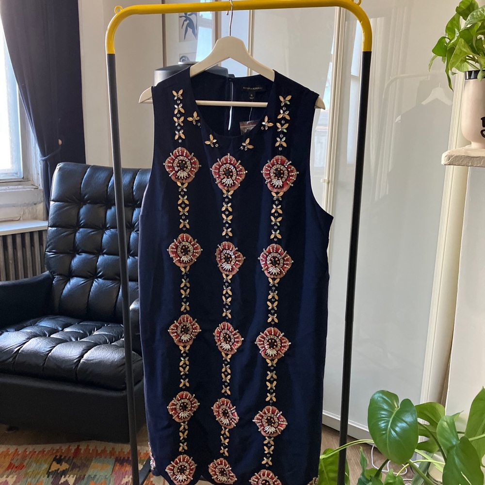 Banana Republic Navy Blue Sheath Midi Dress with Sleeveless Design and Crew Neck